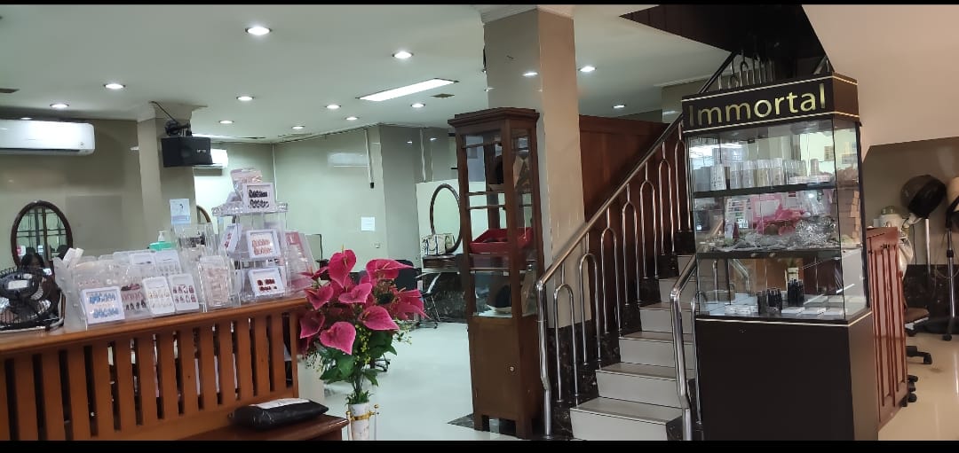 Salon Gauri